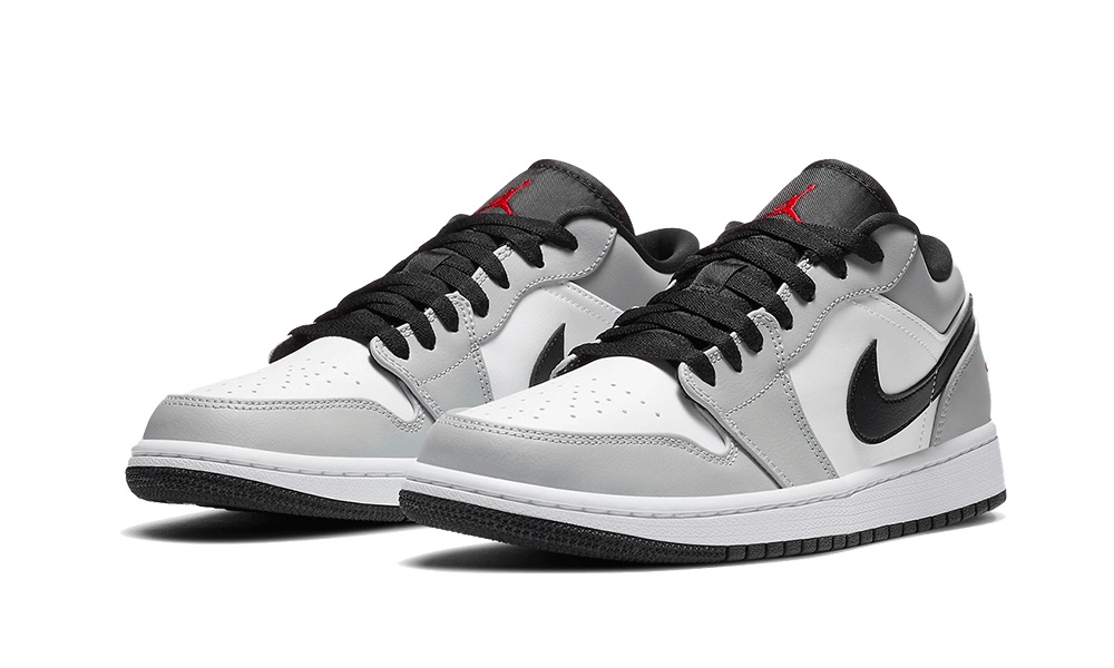 Nike Air Jordan 1 Low Smoke Grey step man